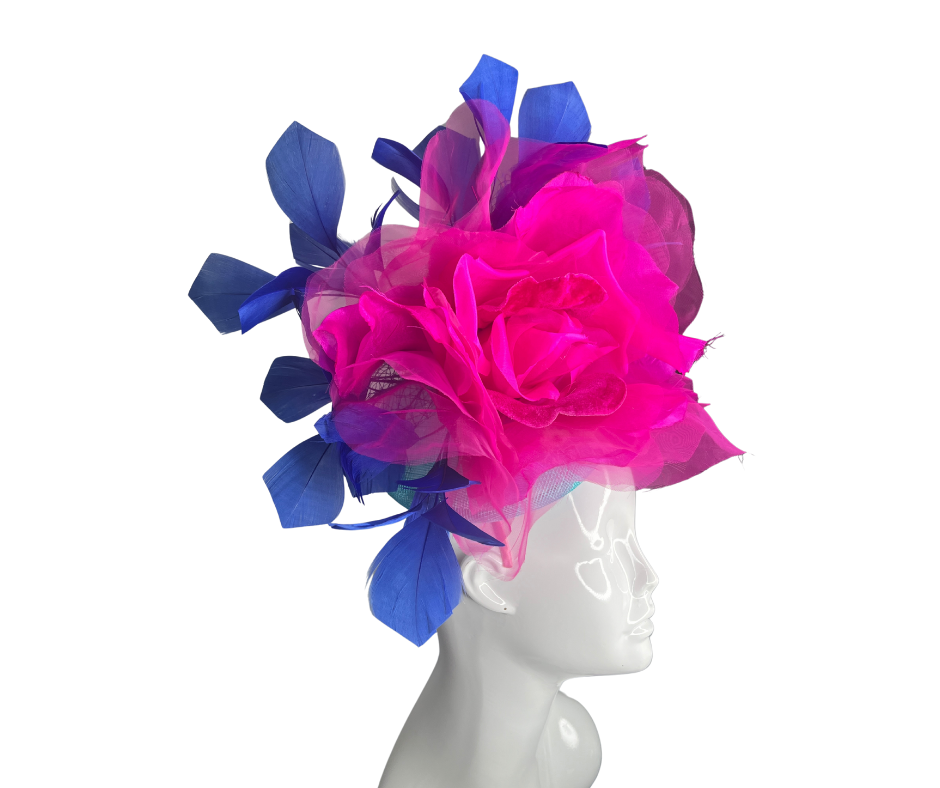 Fuchsia und Marineblau Statement Faszinator mit übergroßen Blumen und Mesh Akzente