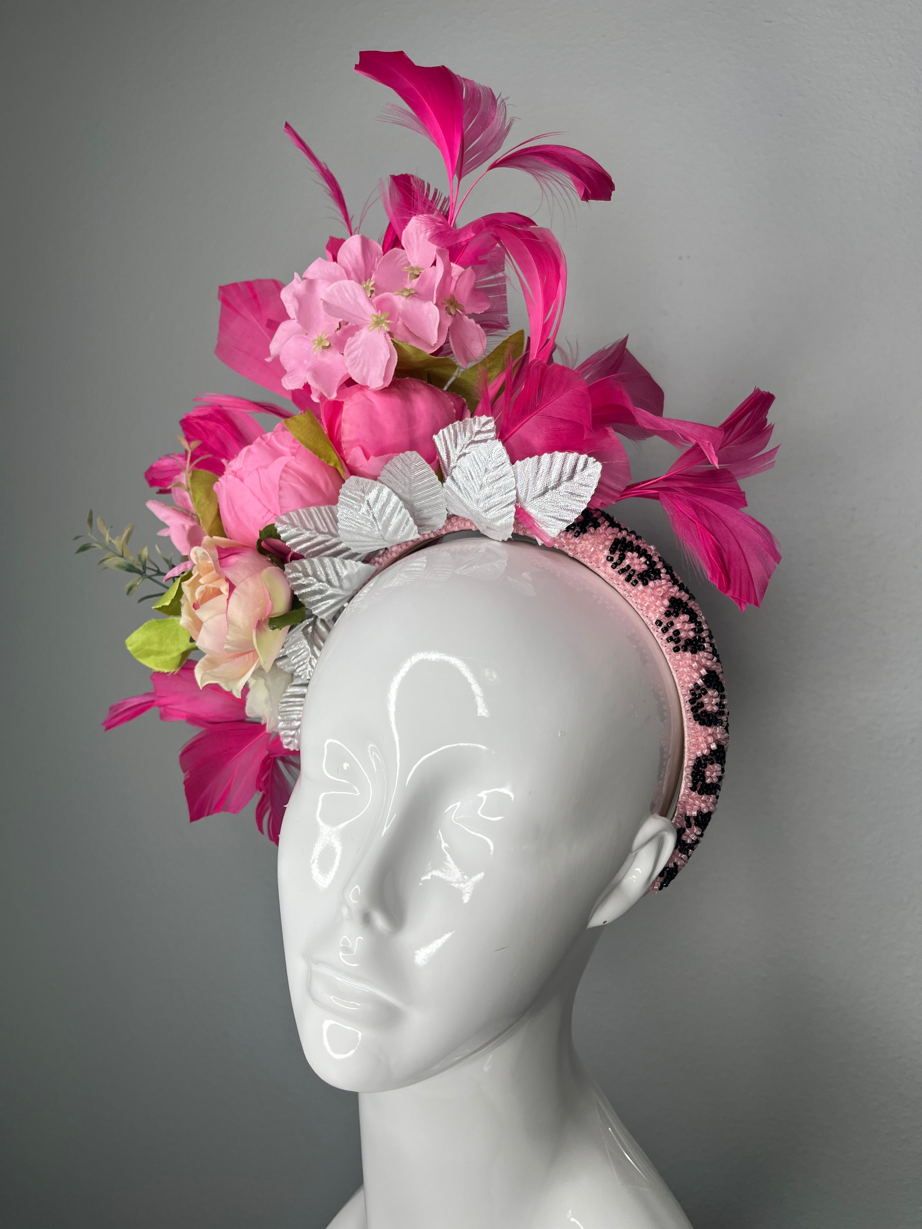 Rosa Pfingstrose Paradise Statement Feder Fascinator-Haarreif Derby Oaks
