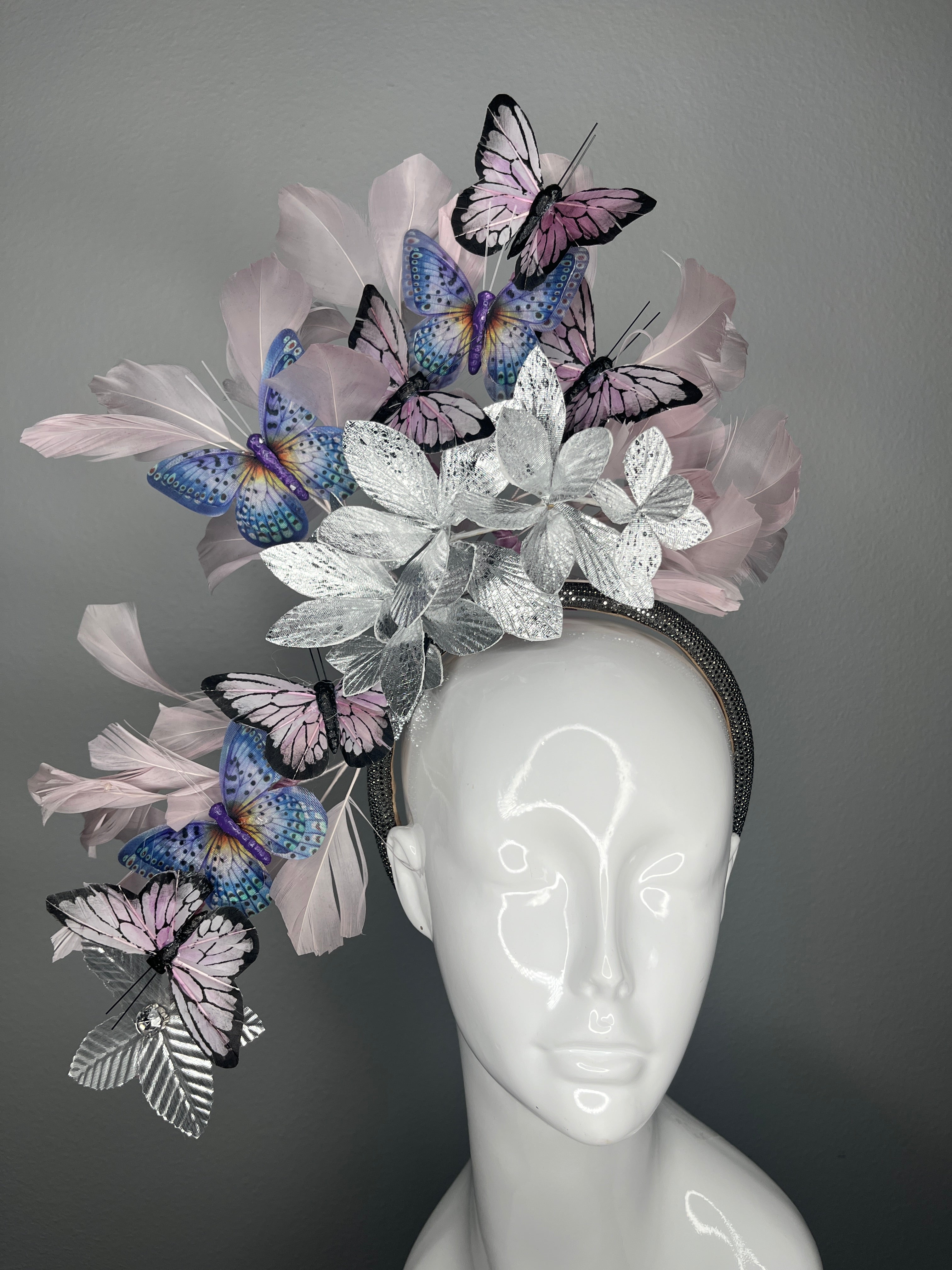 Lavendel und Periwinkle Blau Moonlit Garden Federn Fascinator