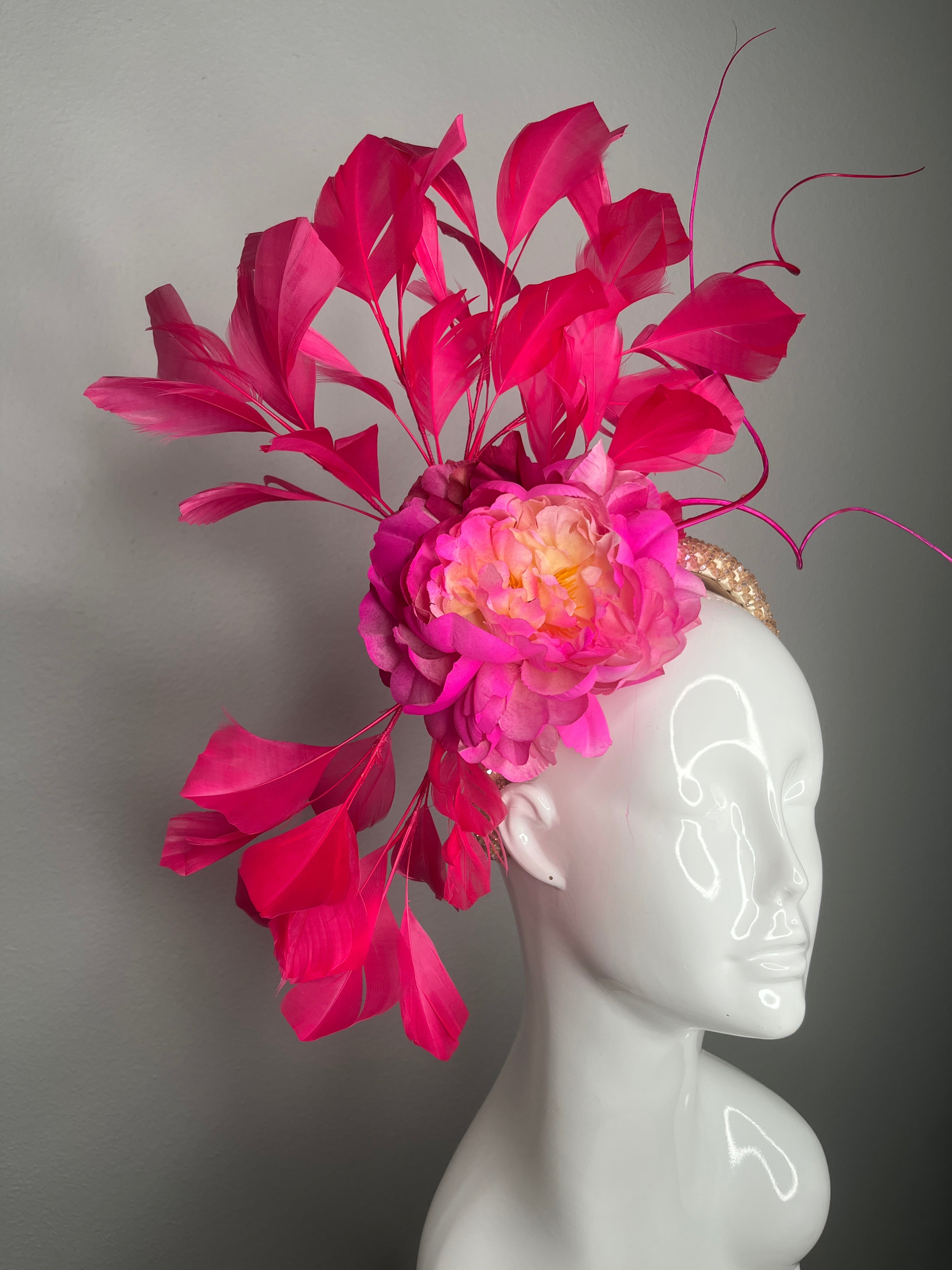 Leuchtrosa Feder Elektrische Bloom Fascinator Hut