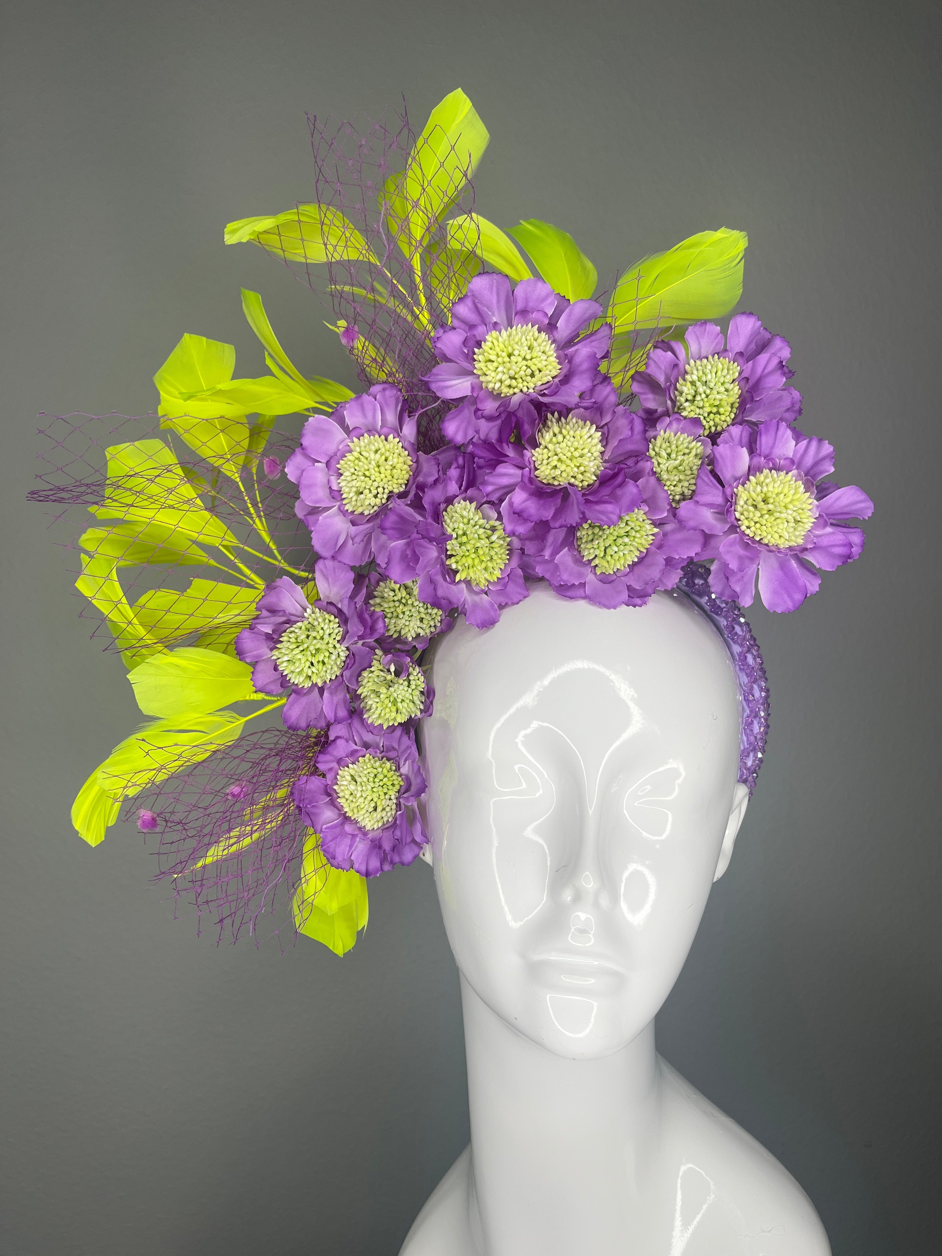 Blumen Reverie Couture-Blumen Crown in Violett und Chartreuse Fascinator Hut