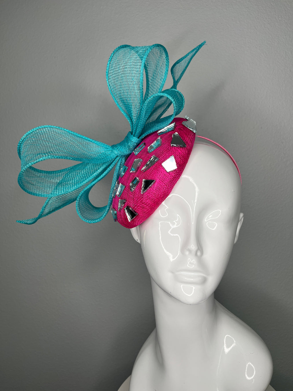 Bubblegum Luxuriös Rosa und Türkis Sinamay Fascinator-Hut