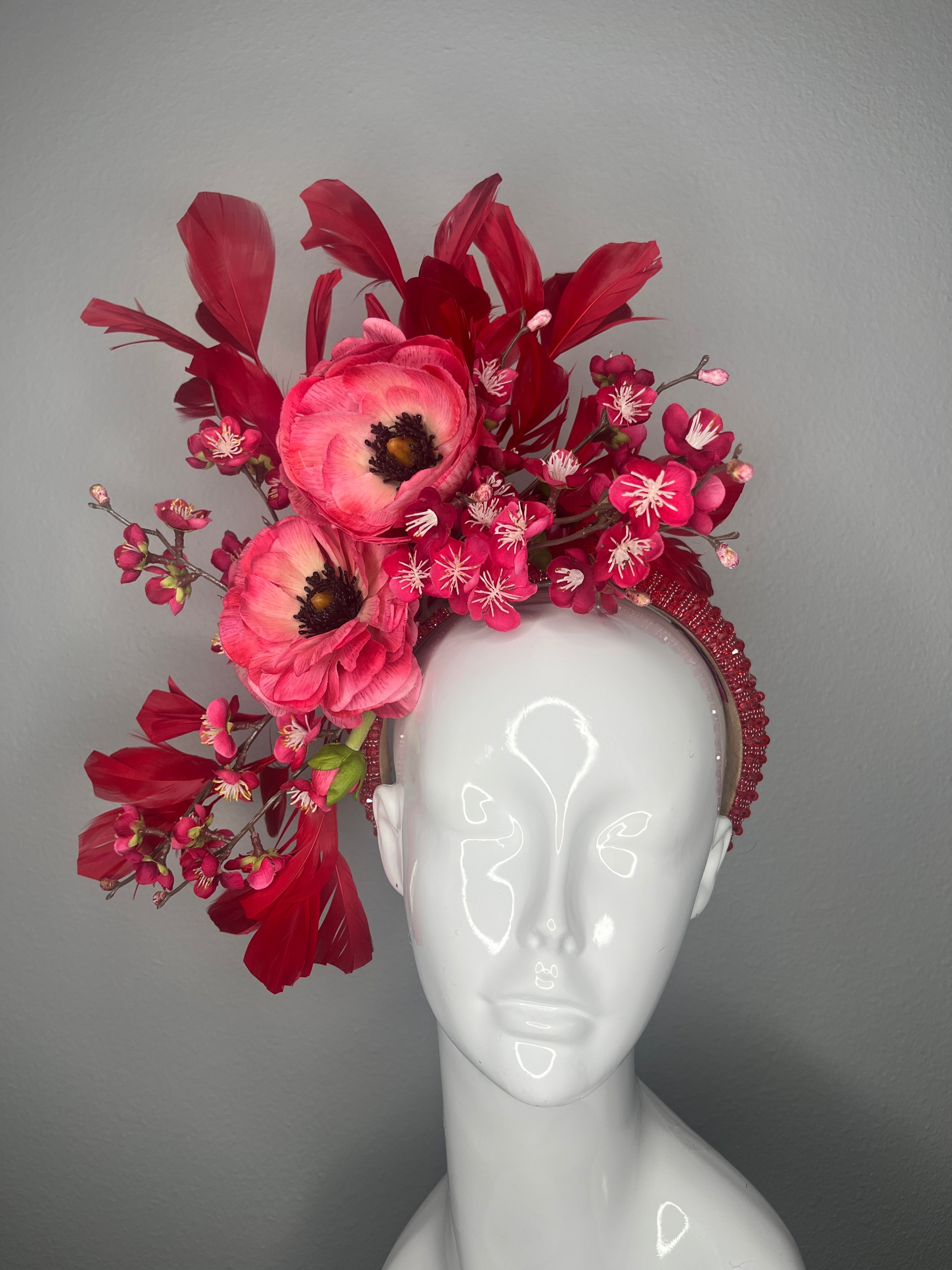 Radiant Reverie Rot Federn Fascinator Hut
