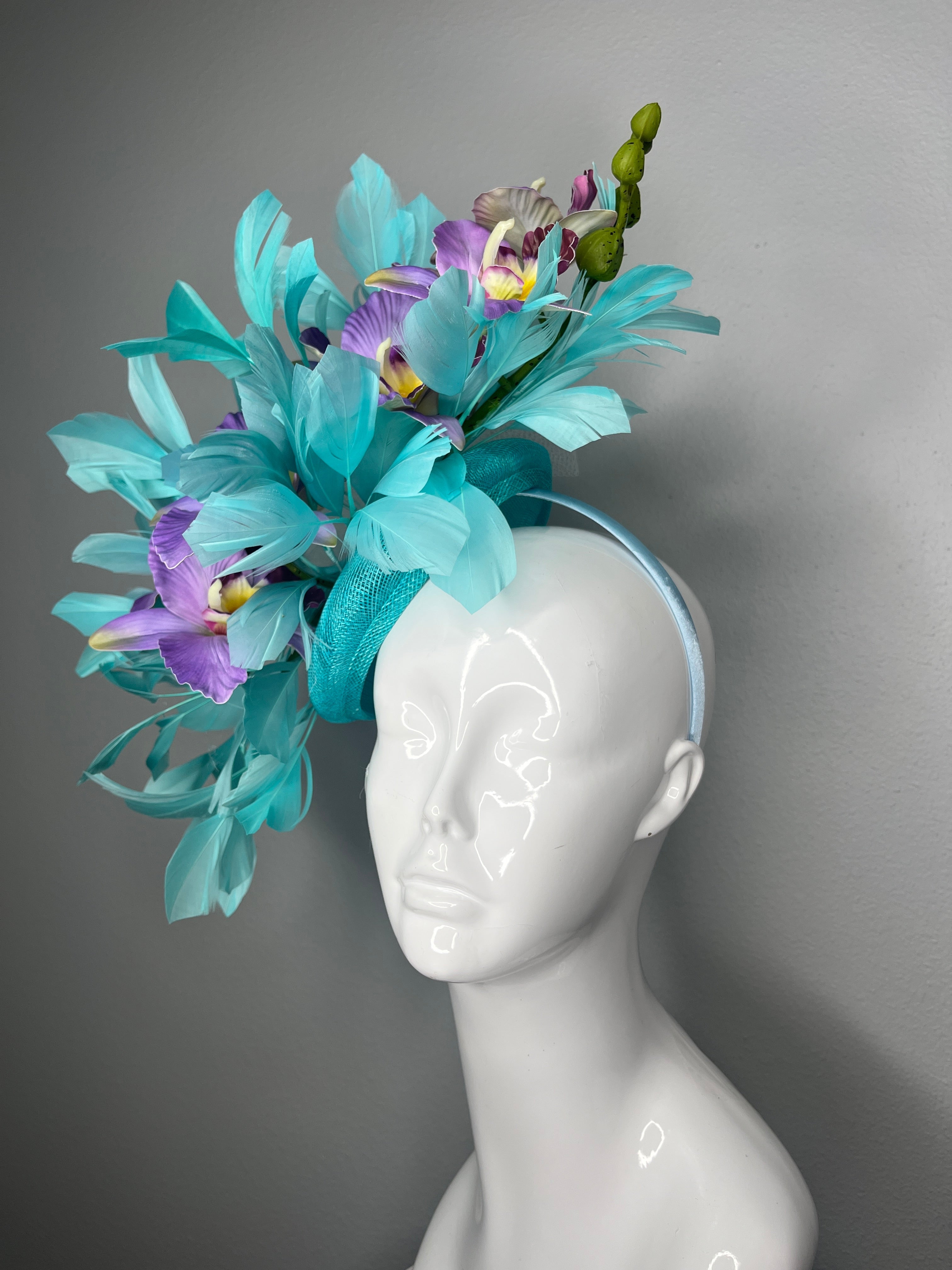 Türkis & Purple Orchideen Couture Faszinator mit gefiederten Blumendetail