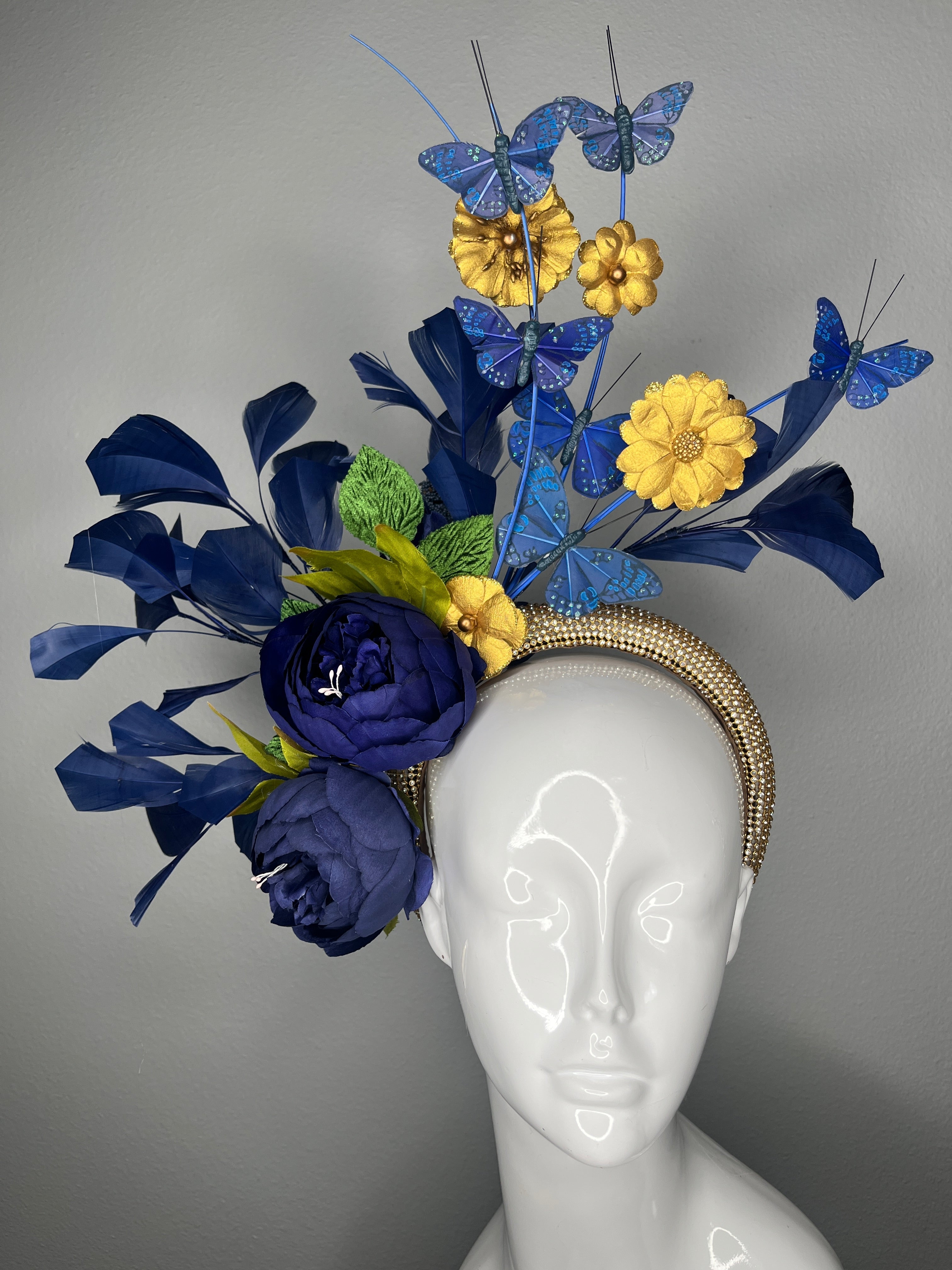 Königsblau & Gold Schmetterling Fascinator-Haarreif | Kentucky Derby Statement-Kopfschmuck | Couture-Blumen Derby-Hut