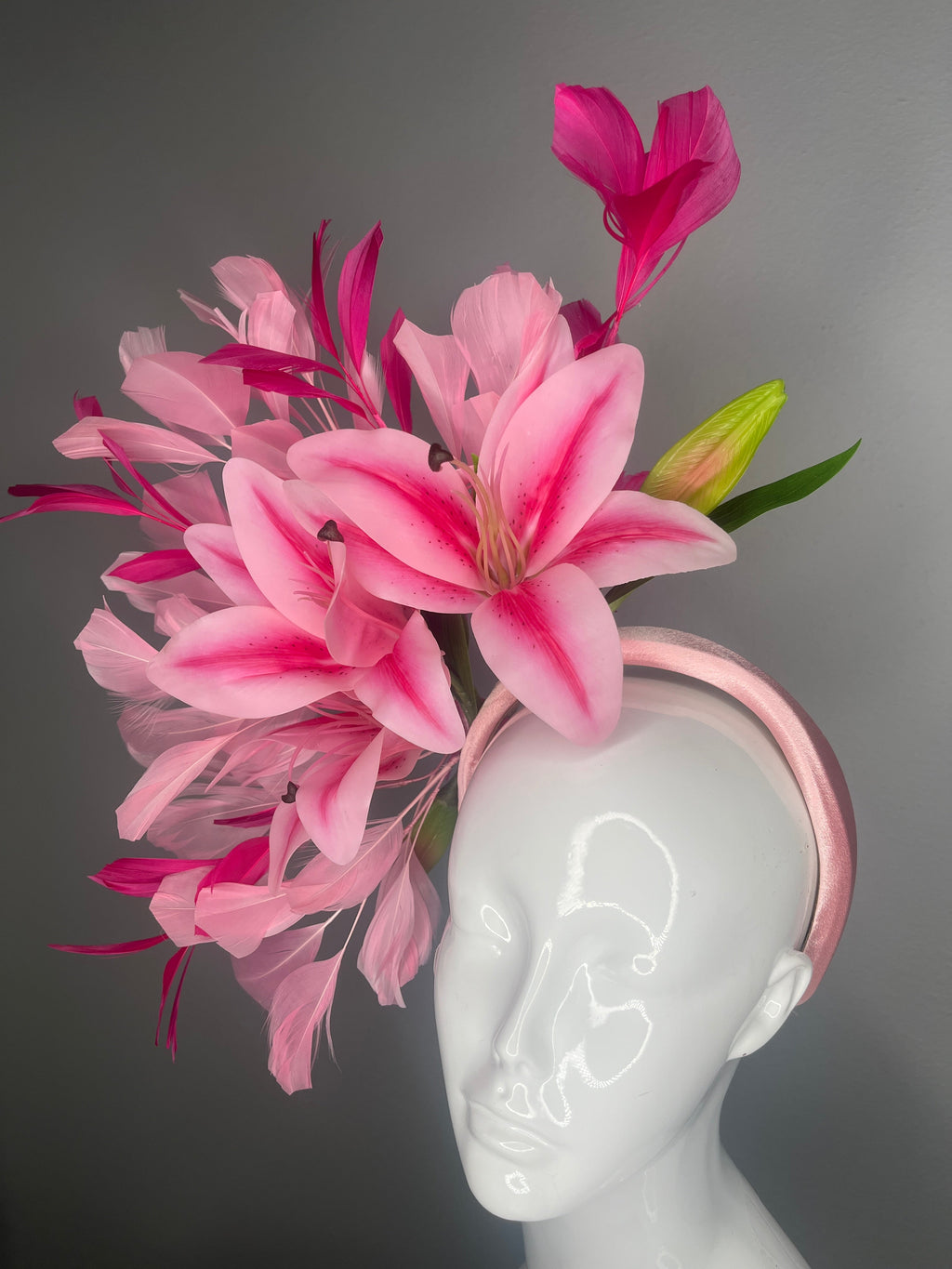 Blush & Fuchsia Stargazer Lily: Faszinator mit Federkaskade