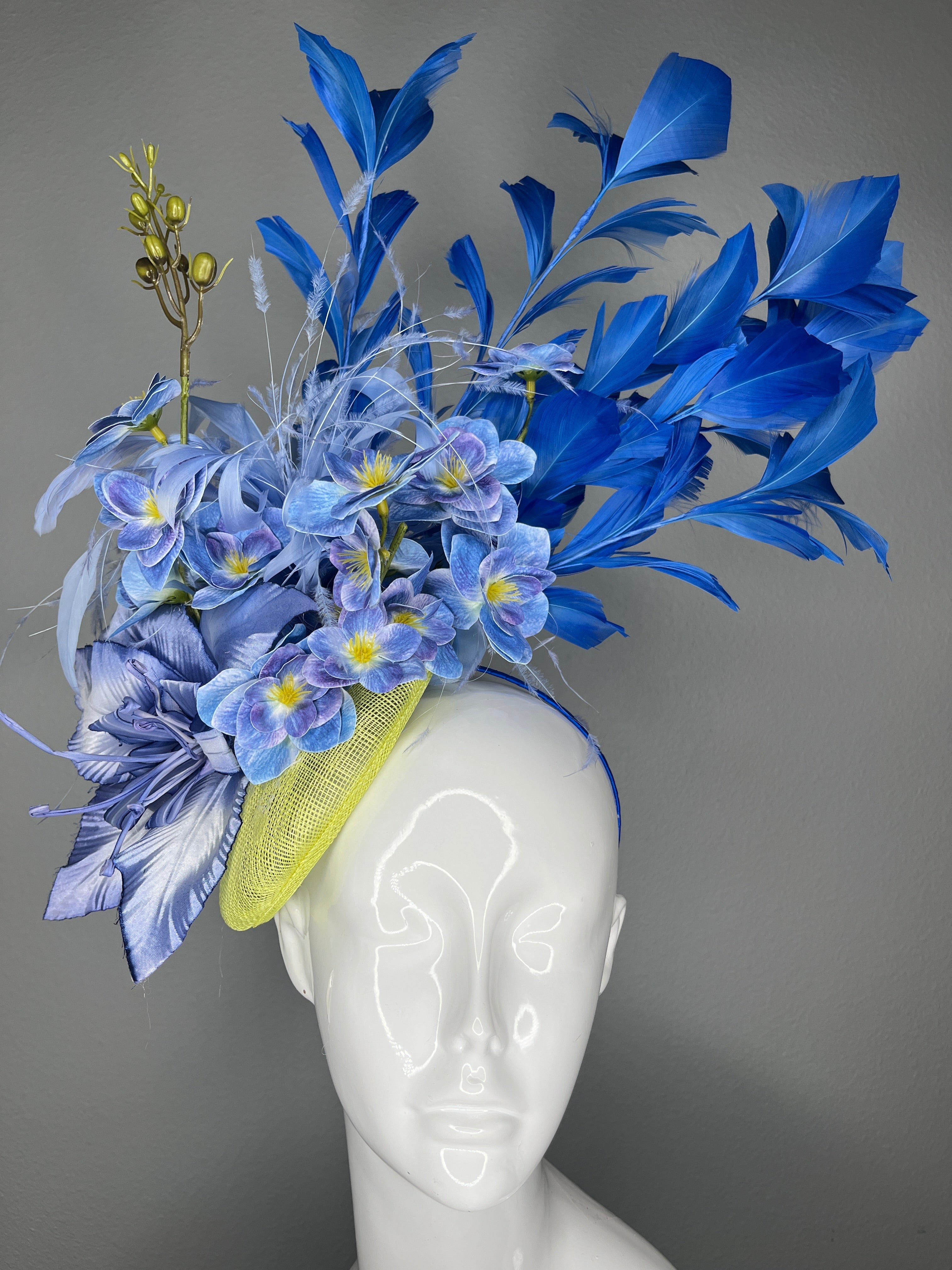 Couture Blau Blumen Federn Fascinator – Eins von einem Kind Statement-Kopfschmuck