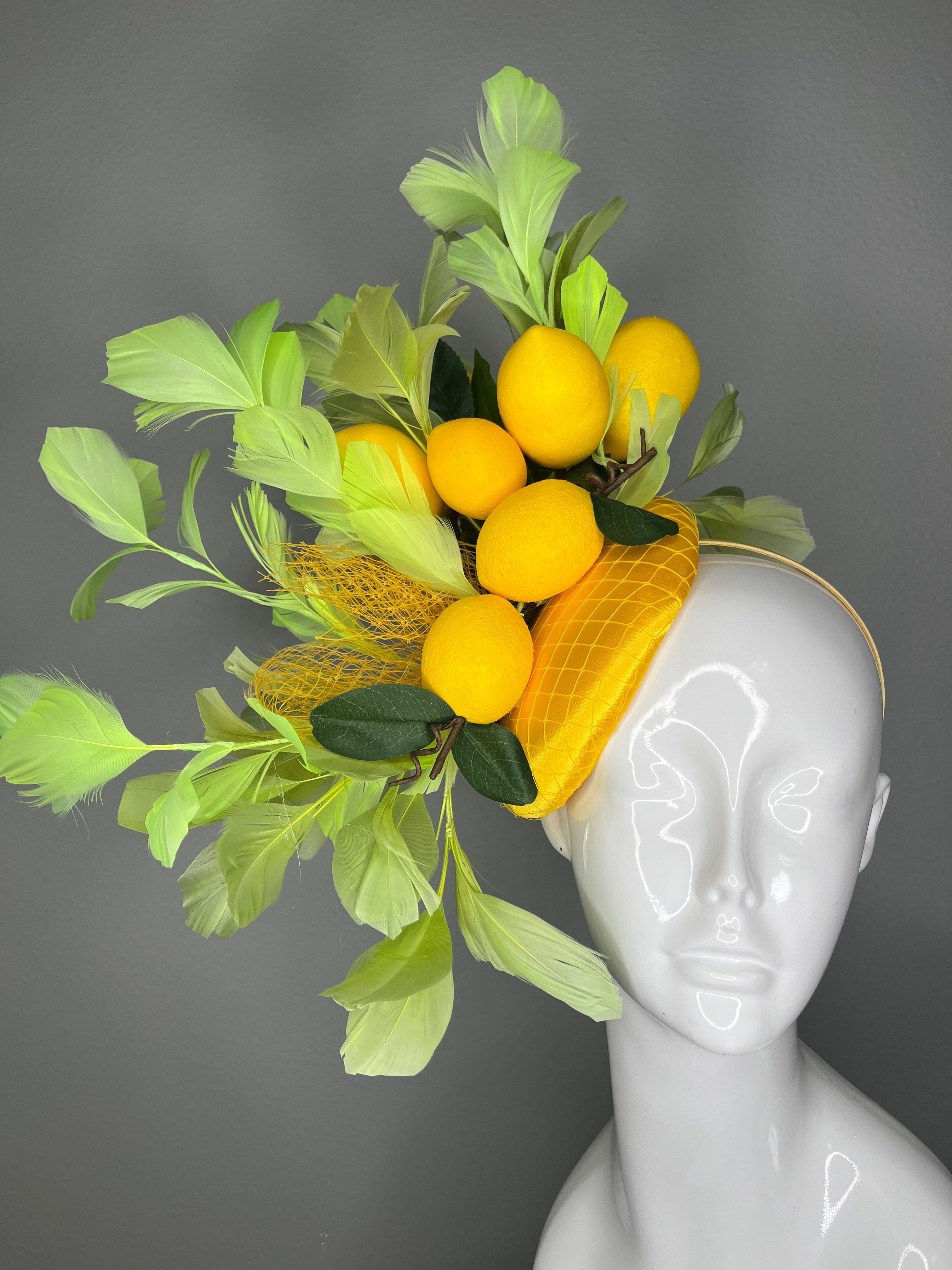 Lemon & Lime Couture-Fascinator – Eins von einem Kind Statement-Kopfschmuck