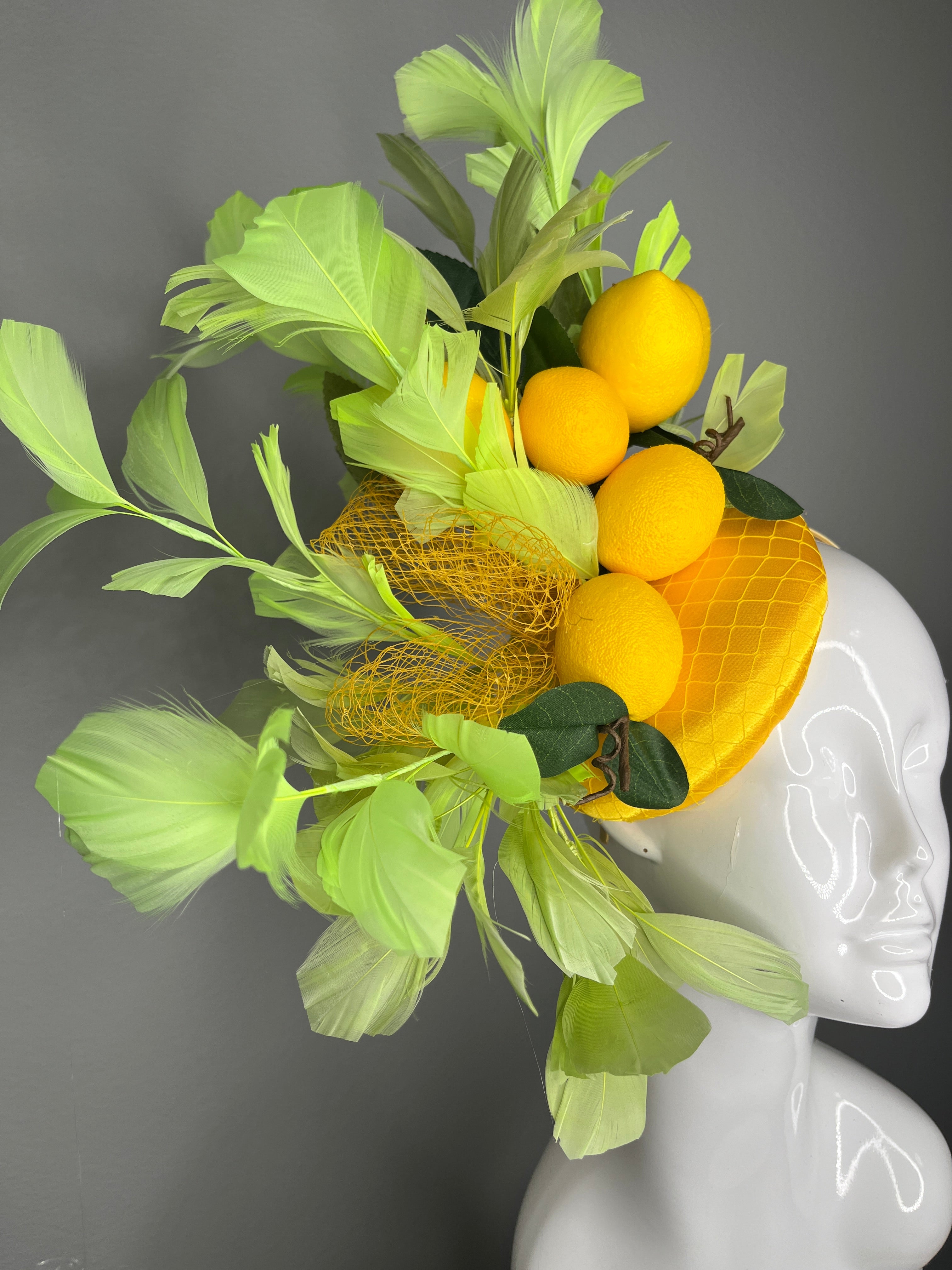 Lemon & Lime Couture-Fascinator – Eins von einem Kind Statement-Kopfschmuck