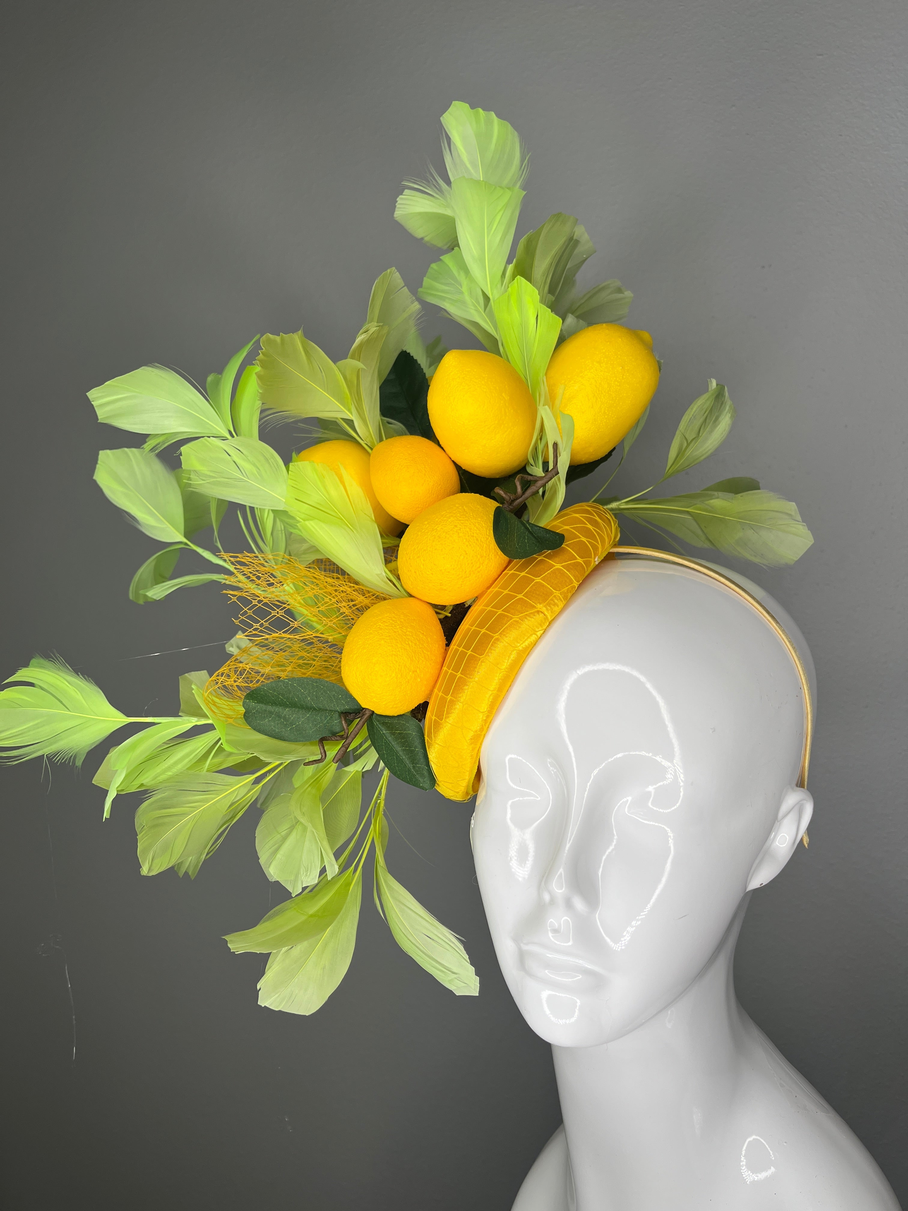 Lemon & Lime Couture-Fascinator – Eins von einem Kind Statement-Kopfschmuck