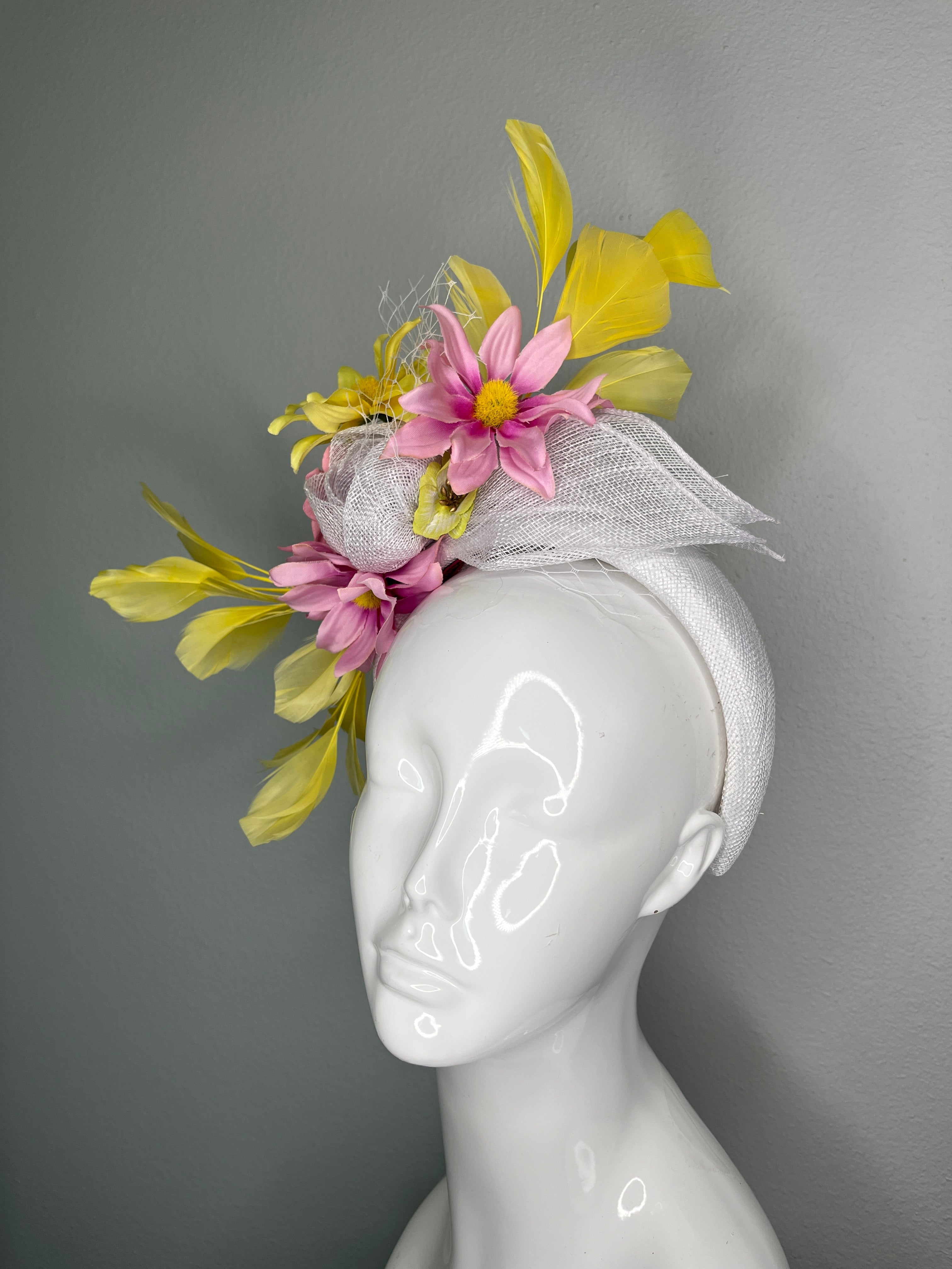 Blush & Lemon Bloom Fascinator – Kentucky Derby Gartenparty Kopfstück