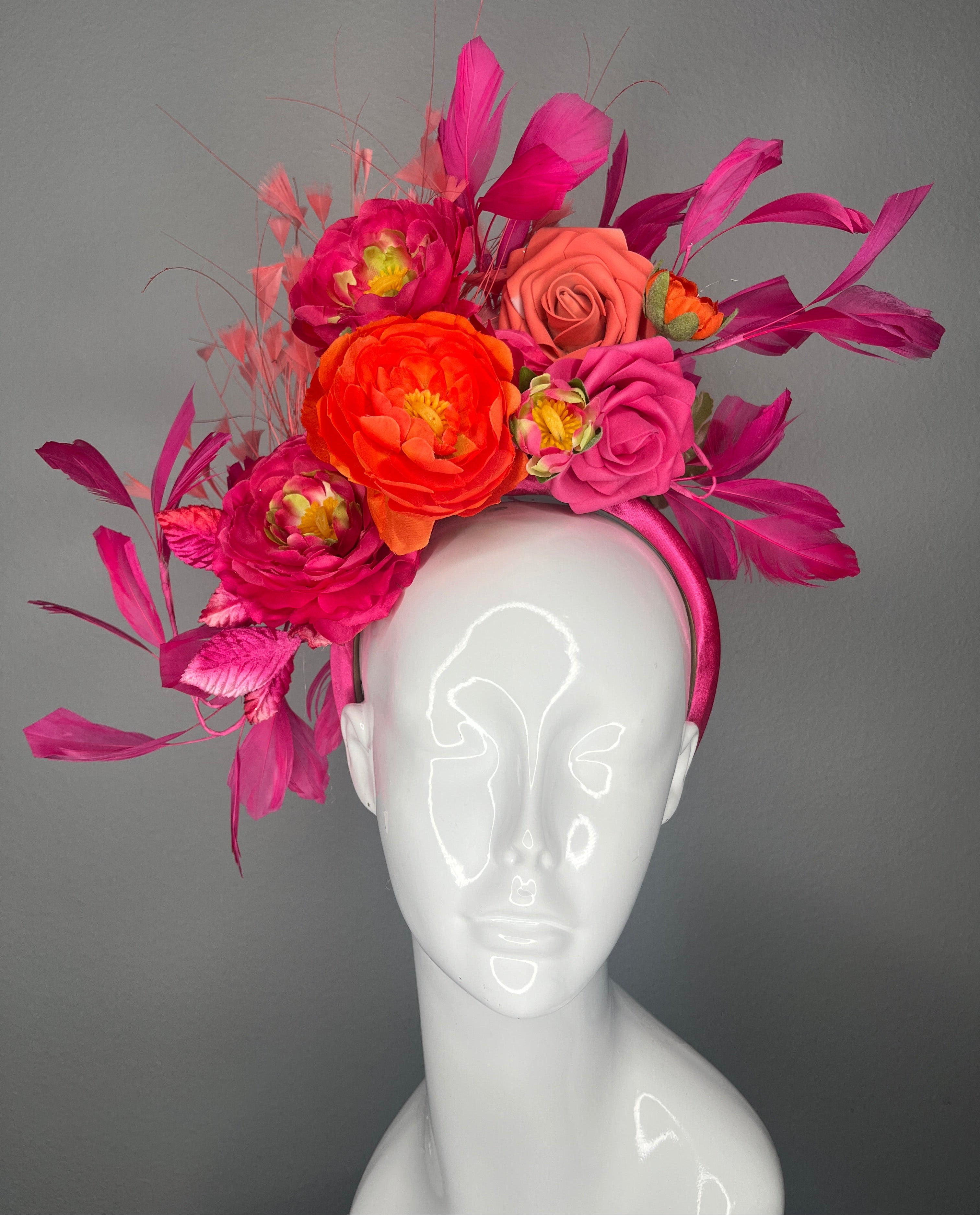 Leuchtrosa und Orange Kentucky Derby Fascinator – Bold Blumen Haarband mit Fuchsia Federn