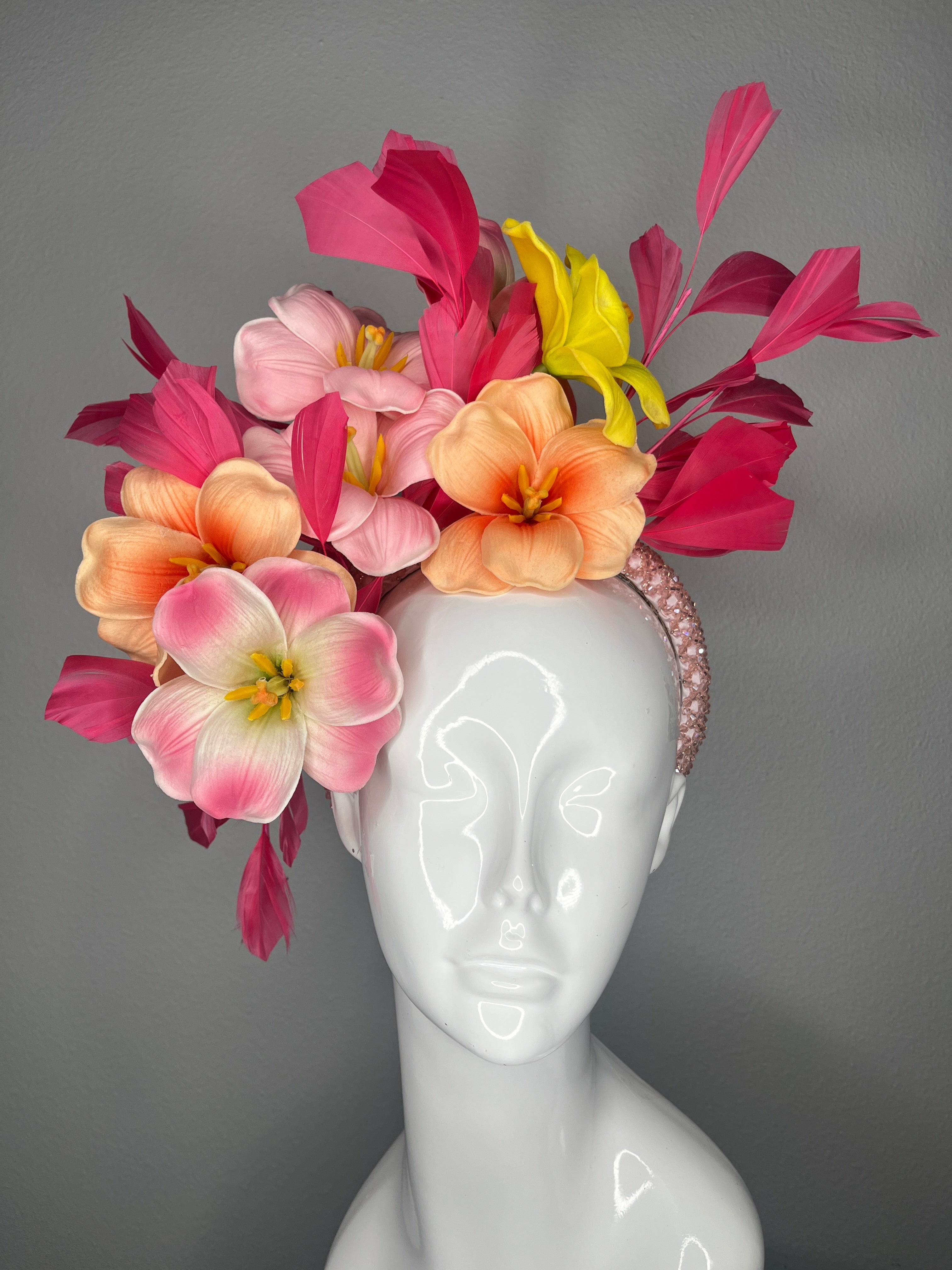 Kentucky Derby Kentucky Oaks Fascinator Rosa & Coral Garden Bloom Statement Kopfstück Hut