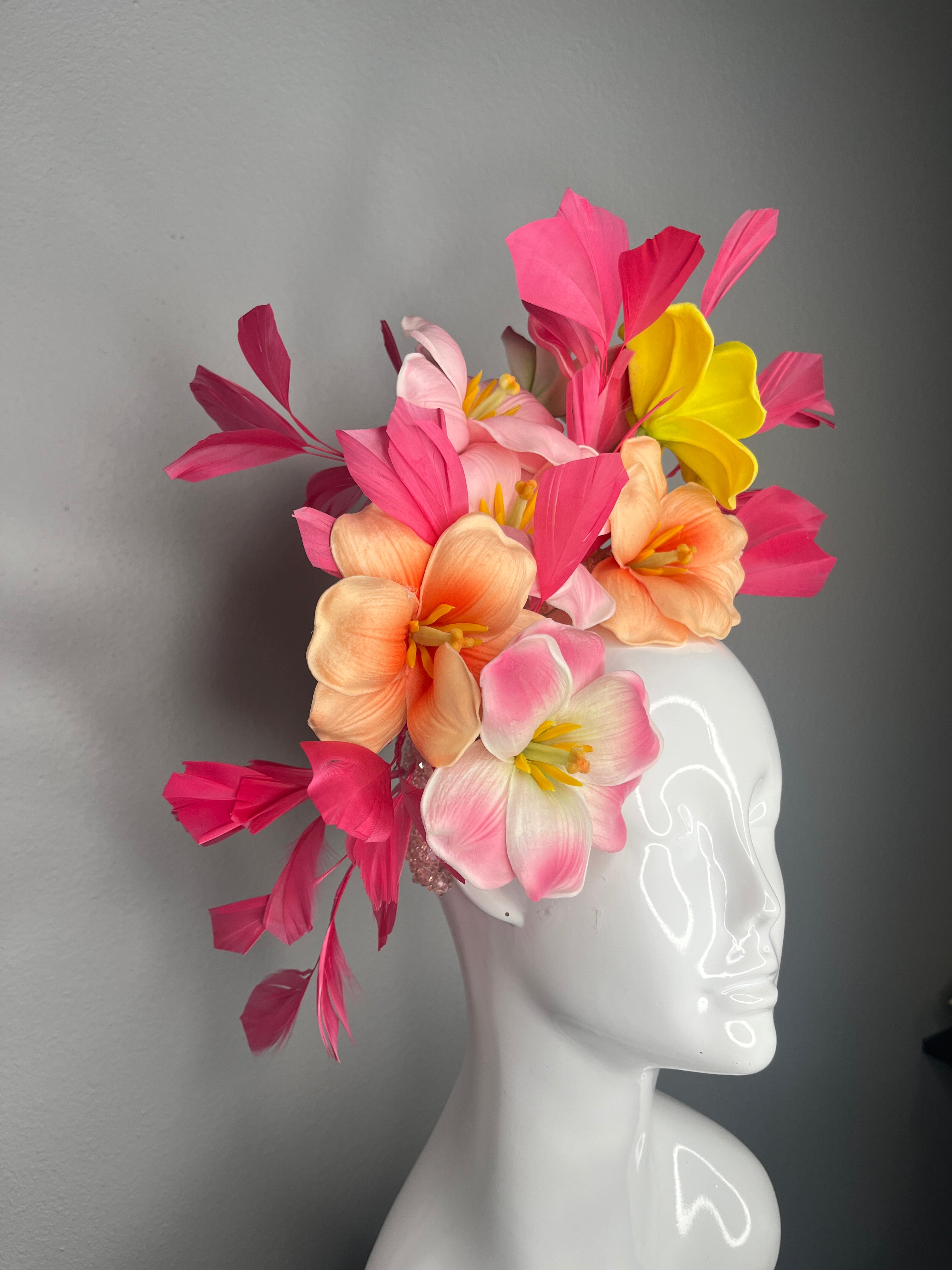 Kentucky Derby Kentucky Oaks Fascinator Rosa & Coral Garden Bloom Statement Kopfstück Hut